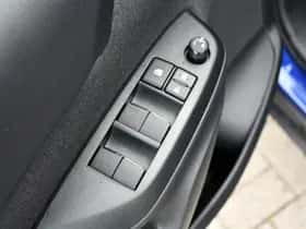 Toyota Yaris Cross (2023) thumbnail 21