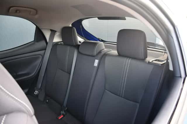 Toyota Yaris (2025) thumbnail 4