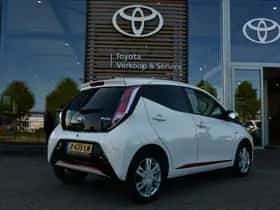 Toyota Aygo (2014) thumbnail 7