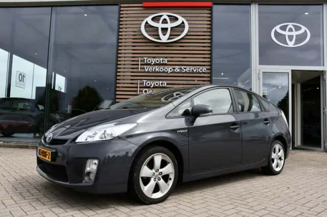 Toyota Prius (2011) thumbnail 1