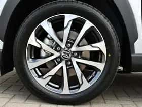 Toyota Corolla (2025) thumbnail 6