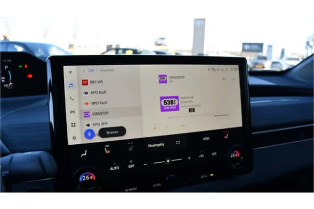 Toyota C-HR+ (2026) thumbnail 2