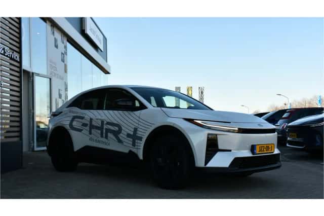 Toyota C-HR+ (2026) thumbnail 3