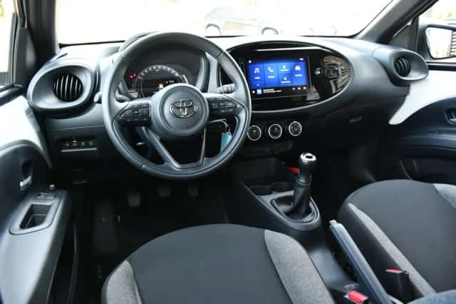 Toyota Aygo X (2025) thumbnail 2