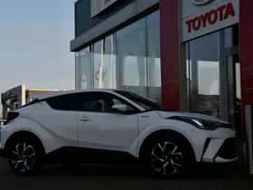 Toyota C-HR (2022) thumbnail 3