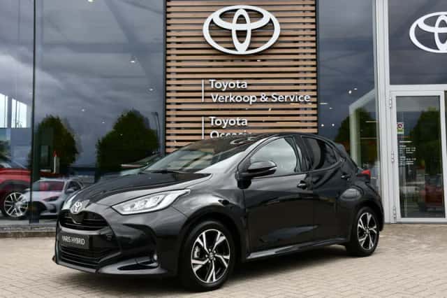 Toyota Yaris (2025) thumbnail 1