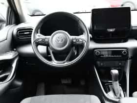 Toyota Yaris (2025) thumbnail 15