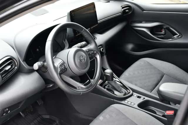 Toyota Yaris (2025) thumbnail 6
