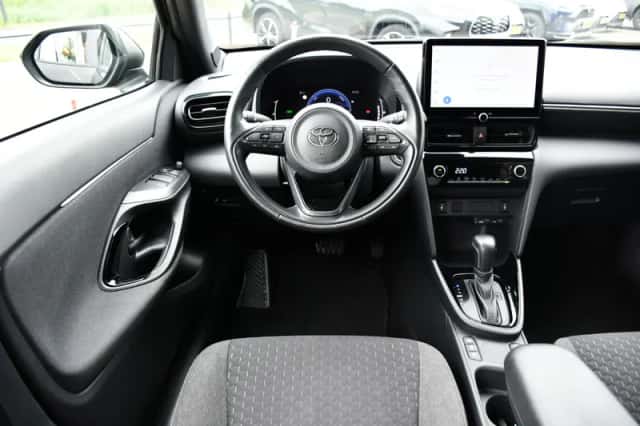 Toyota Yaris Cross (2025) thumbnail 6