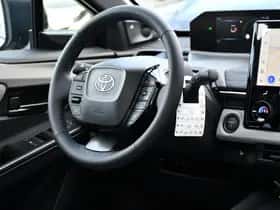 Toyota C-HR+ thumbnail 34