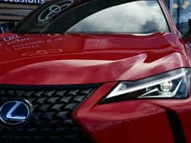 Lexus UX (2022) thumbnail 6