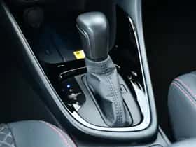 Toyota Yaris (2021) thumbnail 4