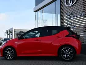 Toyota Yaris (2021) thumbnail 5