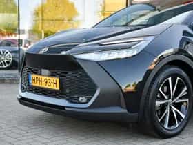 Toyota C-HR (2025) thumbnail 3