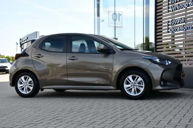 Toyota Yaris (2025) thumbnail 5