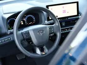 Toyota C-HR (2025) thumbnail 24