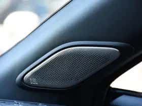 Toyota C-HR (2025) thumbnail 6