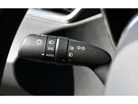 Toyota Corolla thumbnail 3