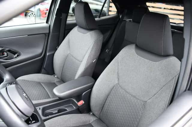 Toyota Yaris Cross (2025) thumbnail 2