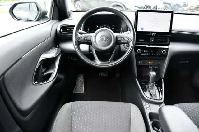 Toyota Yaris Cross (2025) thumbnail 6