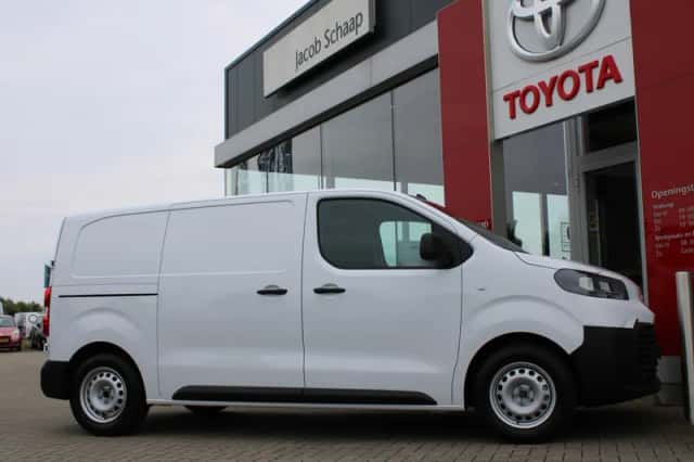 Toyota Proace (2024) thumbnail 3