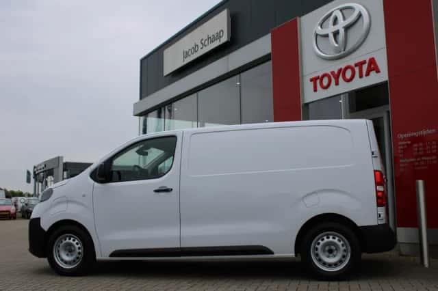 Toyota Proace (2024) thumbnail 5