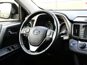 Toyota RAV4 (2016) thumbnail 31