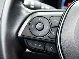 Toyota RAV4 (2021) thumbnail 18