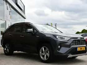 Toyota RAV4 (2021) thumbnail 5