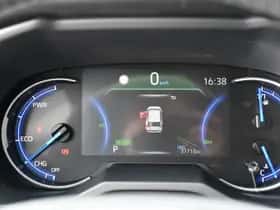 Toyota RAV4 (2021) thumbnail 10