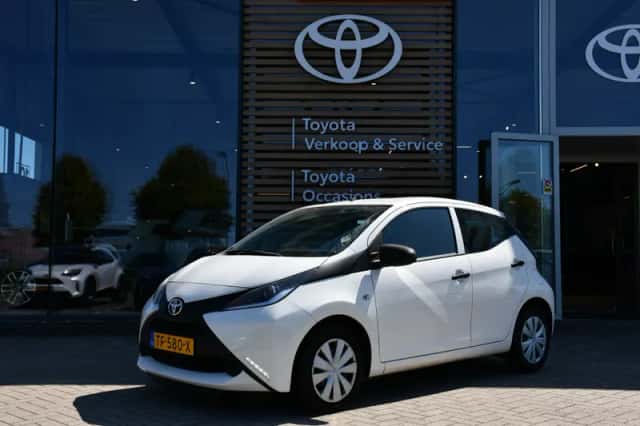 Toyota Aygo (2018) thumbnail 1