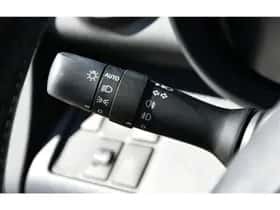 Toyota RAV4 (2009) thumbnail 3