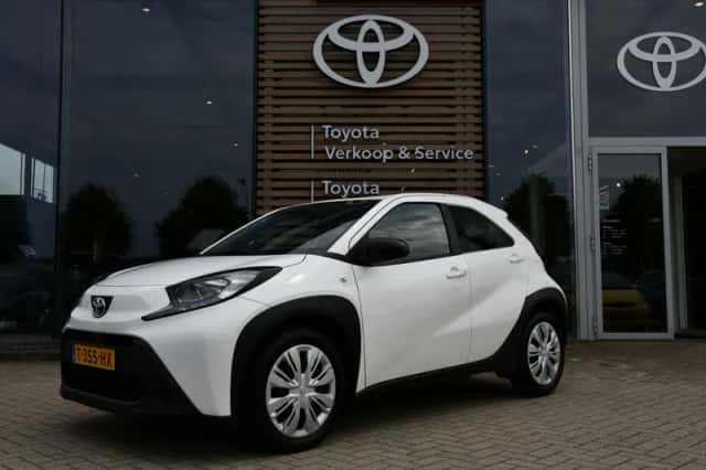 Toyota Aygo X (2023) thumbnail 1