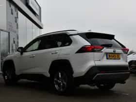 Toyota RAV4 (2021) thumbnail 12