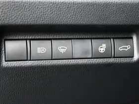 Toyota RAV4 (2021) thumbnail 29