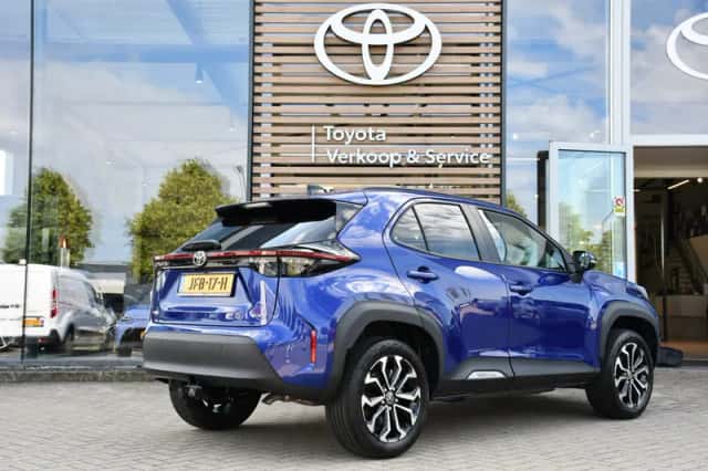 Toyota Yaris Cross (2025) thumbnail 3