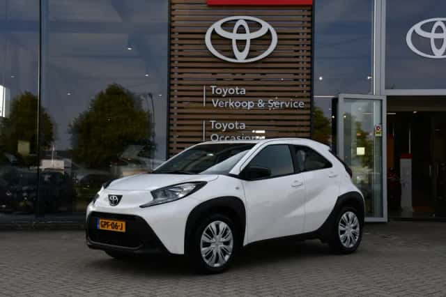 Toyota Aygo X (2024) thumbnail 1