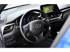 Toyota C-HR (2019) thumbnail 13