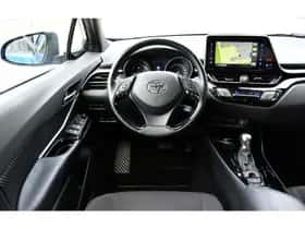 Toyota C-HR (2019) thumbnail 14