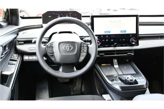 Toyota C-HR+ (2026) thumbnail 2