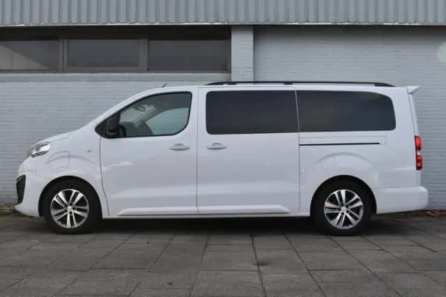 Peugeot E-Traveller (2022) thumbnail 24