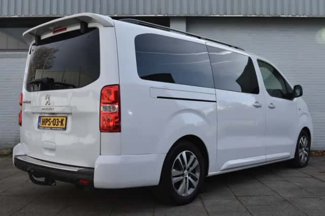 Peugeot E-Traveller (2022) thumbnail 25