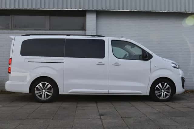 Peugeot E-Traveller (2022) thumbnail 28
