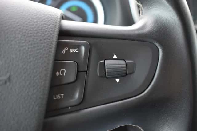 Peugeot E-Traveller (2022) thumbnail 5