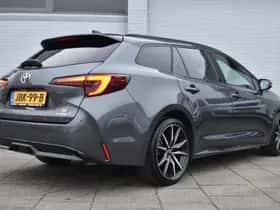 Toyota Corolla (2024) thumbnail 3