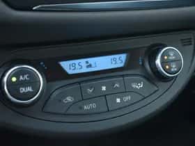 Toyota Yaris (2018) thumbnail 18