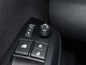 Toyota Yaris Cross (2025) thumbnail 16