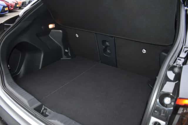 Toyota Yaris Cross (2025) thumbnail 10