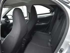 Toyota Aygo (2022) thumbnail 8