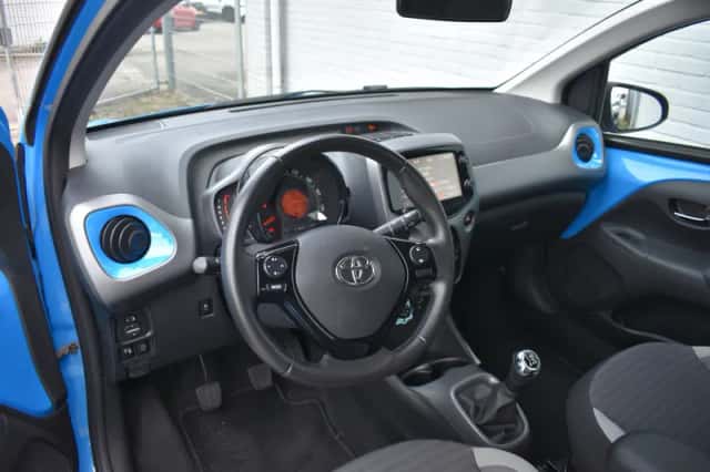 Toyota Aygo (2019) thumbnail 2